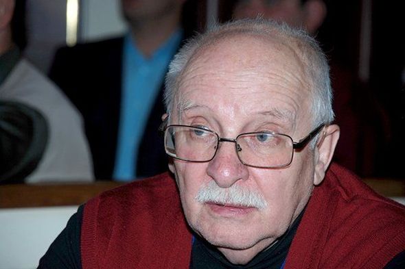 ŞHK-nın yaradıcılarından biri olan Muratov 2015-ci ildə vəfat edib.